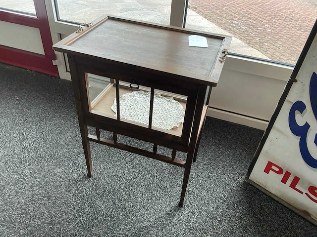 Servieskastje met dienblad - afbeelding 1 van  6