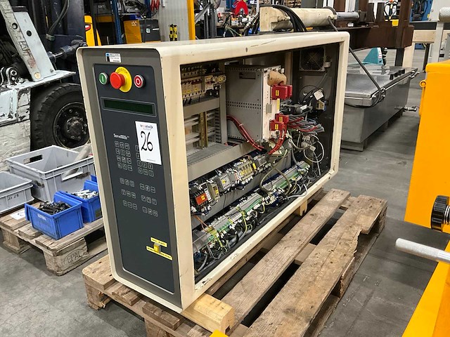 Servotech besturingskast cnc - afbeelding 1 van  7