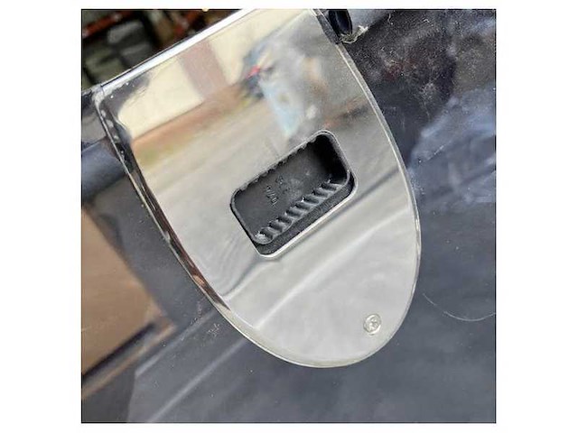 Sessa marine c42 access door hatch black with lock - 050490a - afbeelding 2 van  3