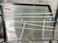 Sessa marine c68 front glass cockpit window - 050478 - afbeelding 1 van  3