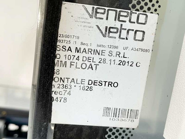 Sessa marine c68 front glass cockpit window - 050478 - afbeelding 2 van  3