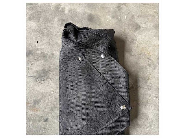 Sessa marine fly40 front window black mesh sun cover - 048115g - afbeelding 4 van  4