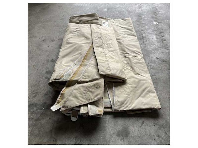 Sessa marine iscamorada s32 beige canvas cockpit cover - 049545 - afbeelding 3 van  5
