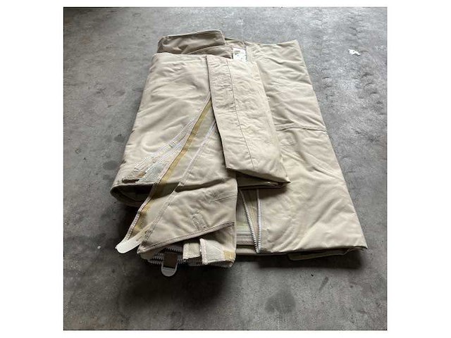 Sessa marine iscamorada s32 beige canvas cockpit cover - 049545 - afbeelding 2 van  3