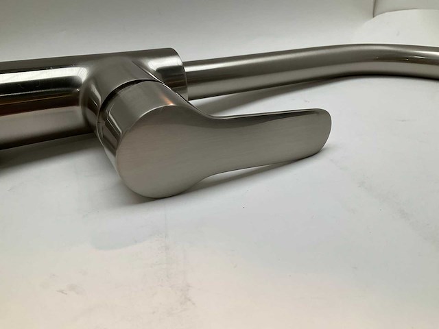 Sesto brushed nickel keukenmengkraan - afbeelding 3 van  8