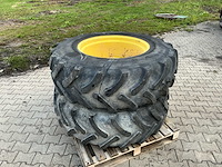 Set 2x john deere 28" tractorwielen met galaxy agri-star 420/85 r28 banden - afbeelding 1 van  9
