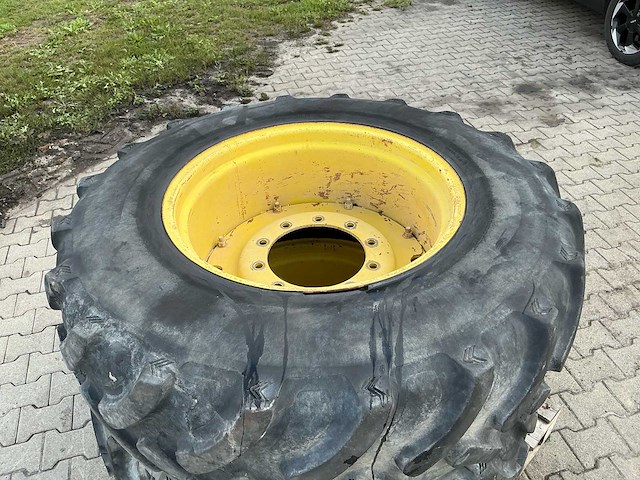 Set 2x john deere 28" tractorwielen met galaxy agri-star 420/85 r28 banden - afbeelding 9 van  9