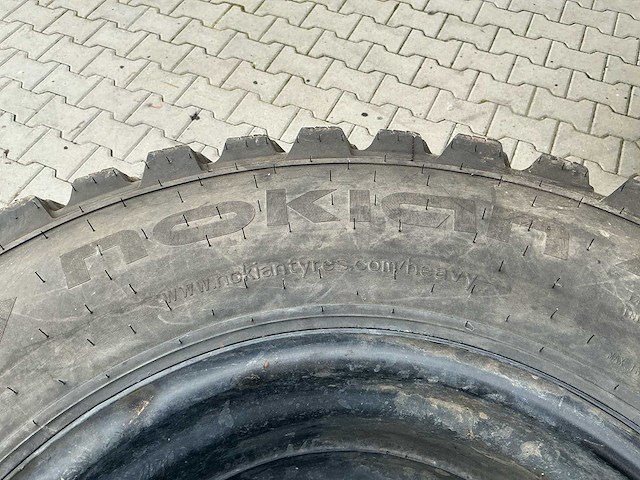 Set 4 nokian hakkapeliitta tri tractorbanden met stalen velgen – 480/80 r34 + 400/80 r24 - afbeelding 4 van  20