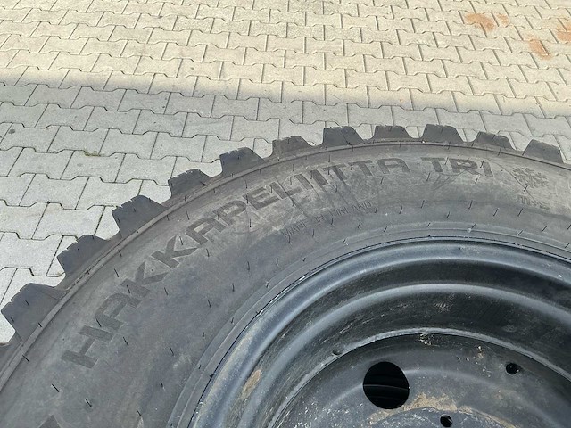 Set 4 nokian hakkapeliitta tri tractorbanden met stalen velgen – 480/80 r34 + 400/80 r24 - afbeelding 5 van  20