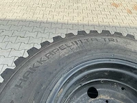 Set 4 nokian hakkapeliitta tri tractorbanden met stalen velgen – 480/80 r34 + 400/80 r24 - afbeelding 13 van  20