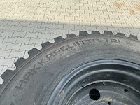Set 4 nokian hakkapeliitta tri tractorbanden met stalen velgen – 480/80 r34 + 400/80 r24 - afbeelding 4 van  17