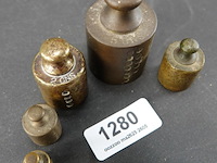 Set antieke geijkte bronzen gewichten - afbeelding 3 van  5