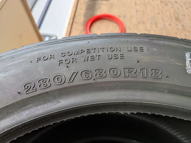 Set banden t.b.v. porsche 992 - afbeelding 5 van  8