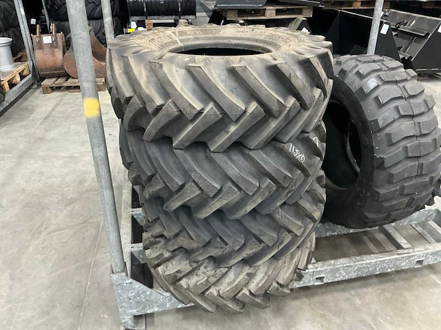 Set bkt implement-as504 banden 11.5/80-15.3 (4x) - afbeelding 2 van  8