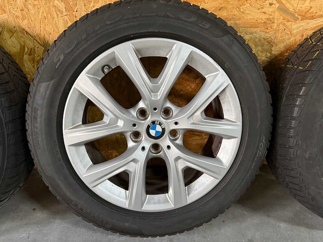 Set bmw aluminium velgen met winterbanden - afbeelding 2 van  4