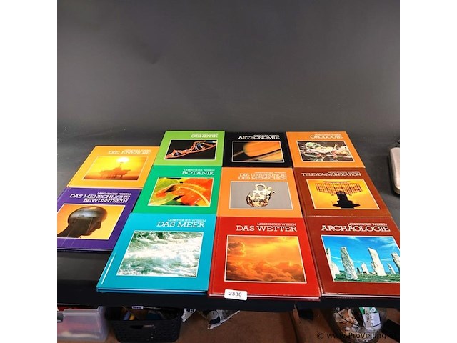 Set boeken is getiteld "lebendiges wissen" - afbeelding 1 van  5