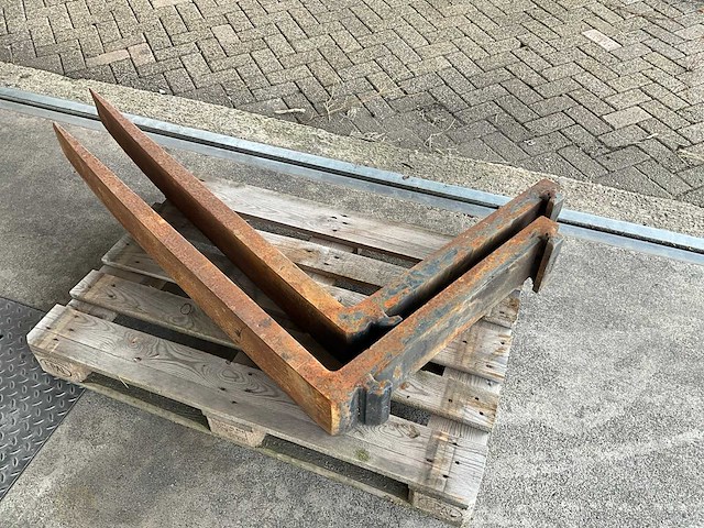 Set fem4 heftruckvorken - afbeelding 1 van  2