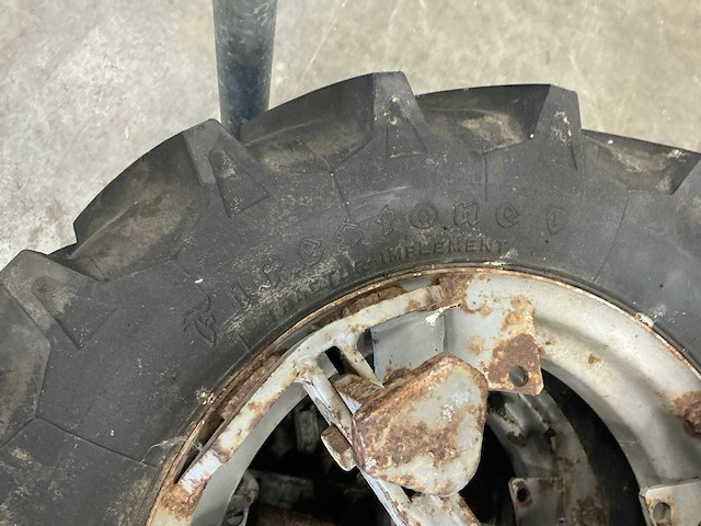 Set firestone dubbelucht band en velg voor ferrari tractor 6,50-16 (8x) - afbeelding 4 van  12