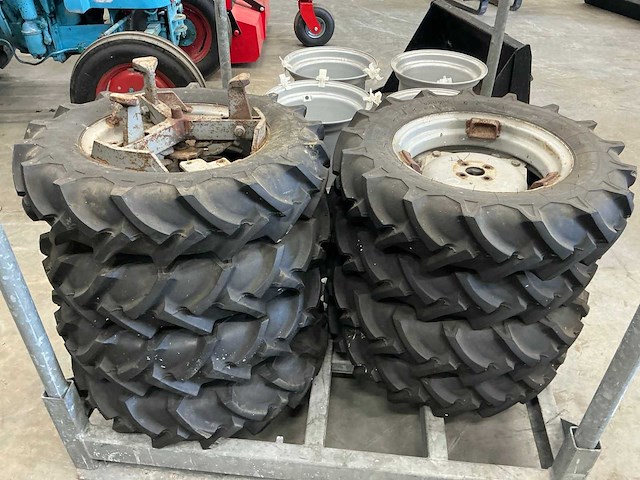 Set firestone dubbelucht band en velg voor ferrari tractor 6,50-16 (8x) - afbeelding 3 van  8