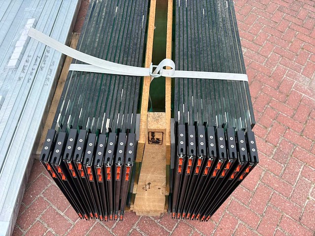 Set glaspanelen - 94cm x 230cm helder (6x3 & 4x4) - afbeelding 7 van  10