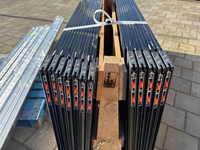 Set glaspanelen - 98 cm x 225cm getint (5x3) & (2x4) - afbeelding 6 van  7
