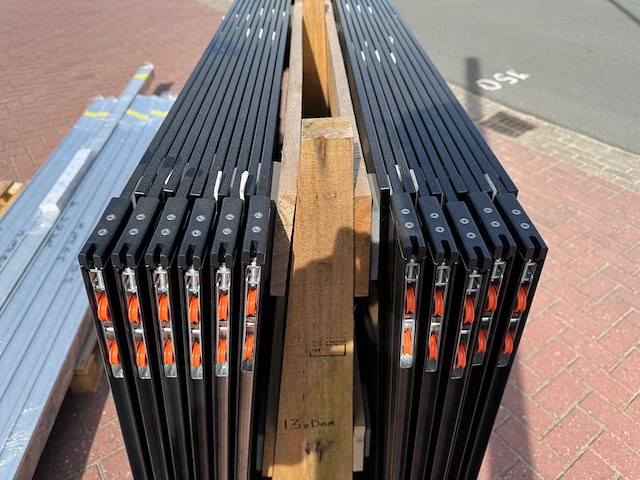 Set glaspanelen - 98 cm x 225cm getint (6x3) & (1x4) - afbeelding 4 van  7