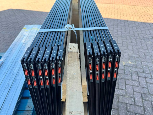 Set glaspanelen - 98cm x 205cm getint (7x3) - afbeelding 6 van  10