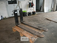 Set hydraulisch uitschuifbare vorken