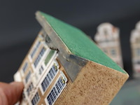 Set is een miniatuur amsterdamse grachtenhuizen - afbeelding 5 van  5