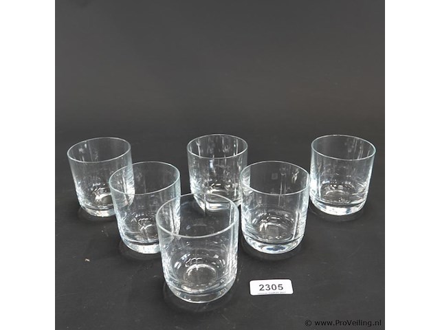 Set klassieke, heldere whiskyglazen - afbeelding 2 van  5