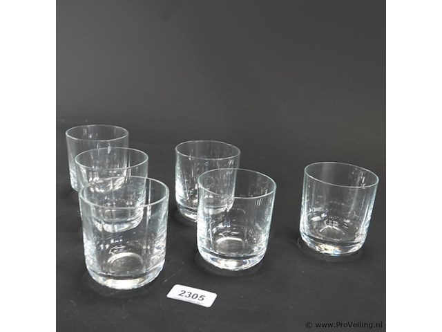 Set klassieke, heldere whiskyglazen - afbeelding 3 van  5