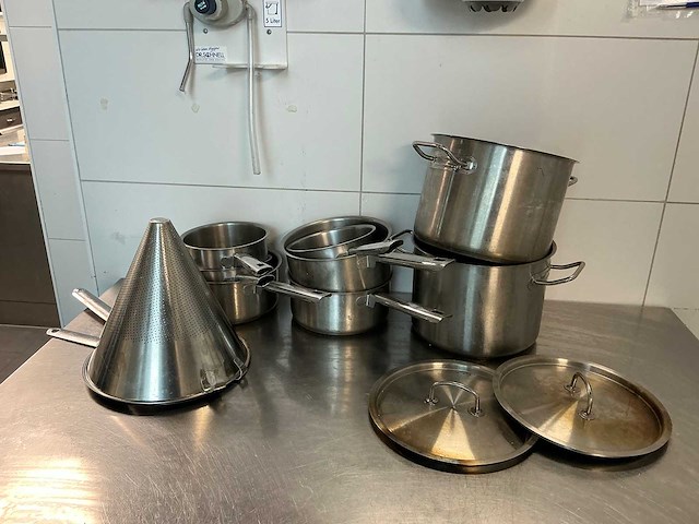 Set kookpannen - afbeelding 1 van  4