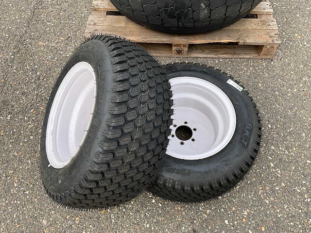 Set landbouw gazonbanden - afbeelding 3 van  15