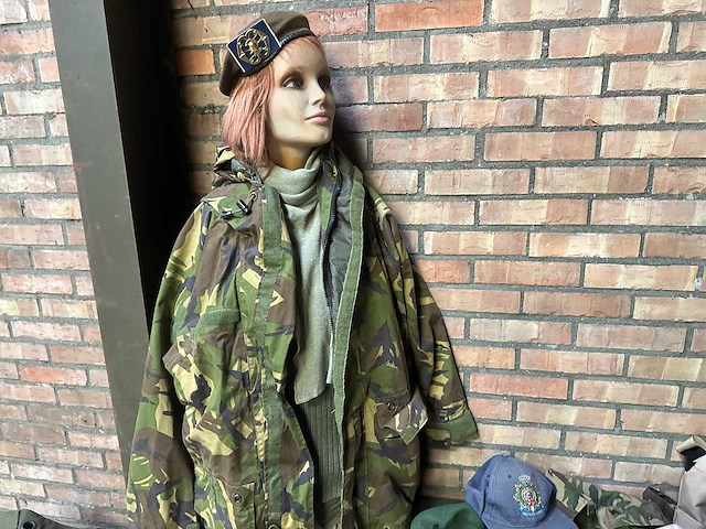 Set legerartikelen voor de verzamelaar - afbeelding 2 van  9