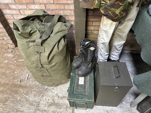 Set legerartikelen voor de verzamelaar - afbeelding 7 van  9