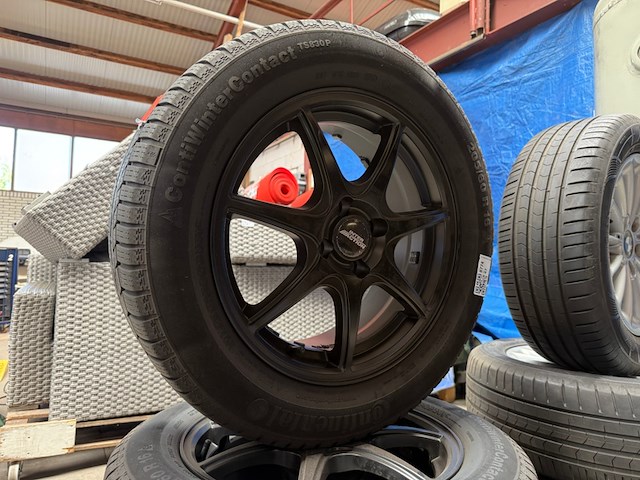 Set lichtmetalen velgen met winterband interaction wheels, continental - afbeelding 1 van  5