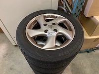 Set lichtmetalen velgen peugeot 206 - afbeelding 2 van  6