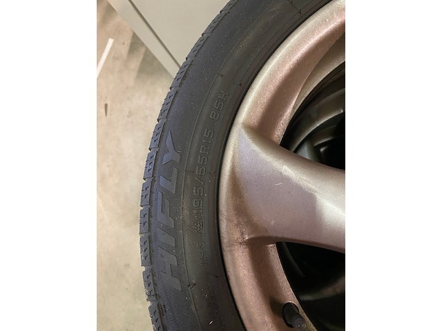 Set lichtmetalen velgen peugeot 206 - afbeelding 3 van  6