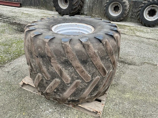 Set michelin 1000/50 r25 band + velg - afbeelding 5 van  18