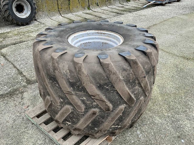 Set michelin 1000/50 r25 band + velg - afbeelding 6 van  18