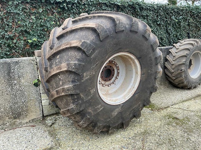 Set michelin 1000/50 r25 band + velg - afbeelding 14 van  18
