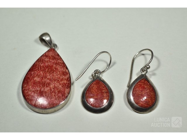 Set oorhangers en hanger - afbeelding 1 van  3