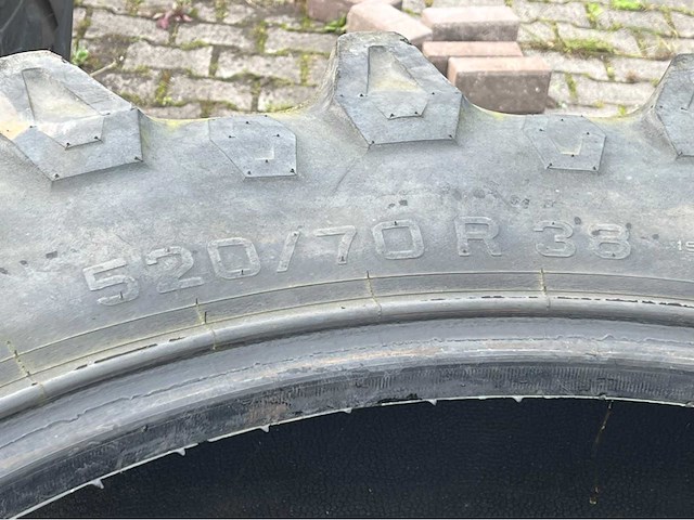Set pirelli bkt voor en achterbanden - afbeelding 3 van  8