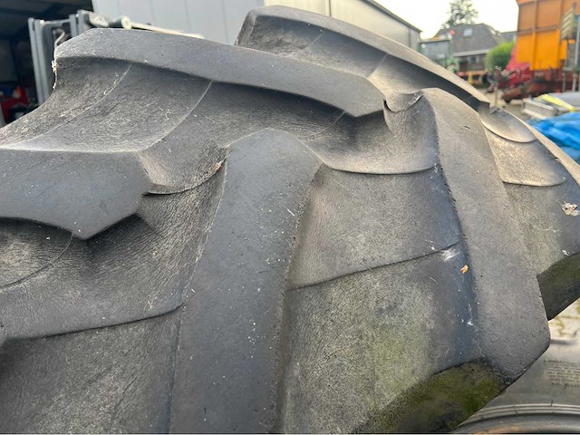 Set pirelli bkt voor en achterbanden - afbeelding 5 van  8