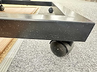 Set presentatiemeubelen - afbeelding 3 van  6