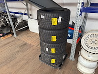 Set race regenbanden pirelli, wh - afbeelding 2 van  5