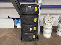 Set race regenbanden pirelli, wh - afbeelding 3 van  5