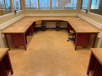 Set robuuste bureaus - afbeelding 1 van  11