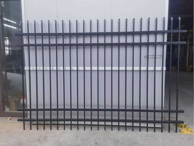 Set spijlen hekwerk (72 meter) - afbeelding 3 van  4