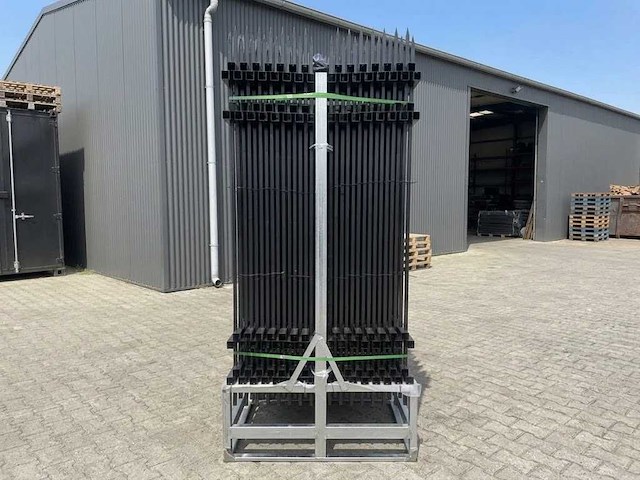 Set spijlen hekwerk (72 meter) - afbeelding 2 van  4